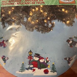 Bucilla snowman tree skirt kit